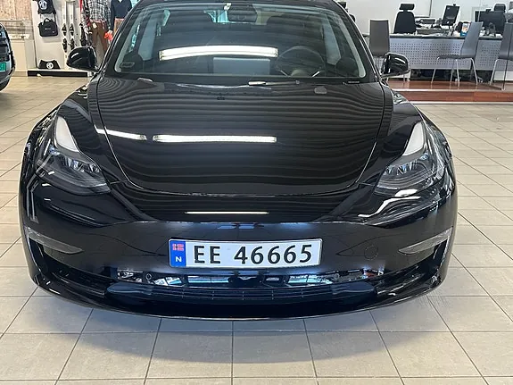 Tesla Model 3 2022 photo 4