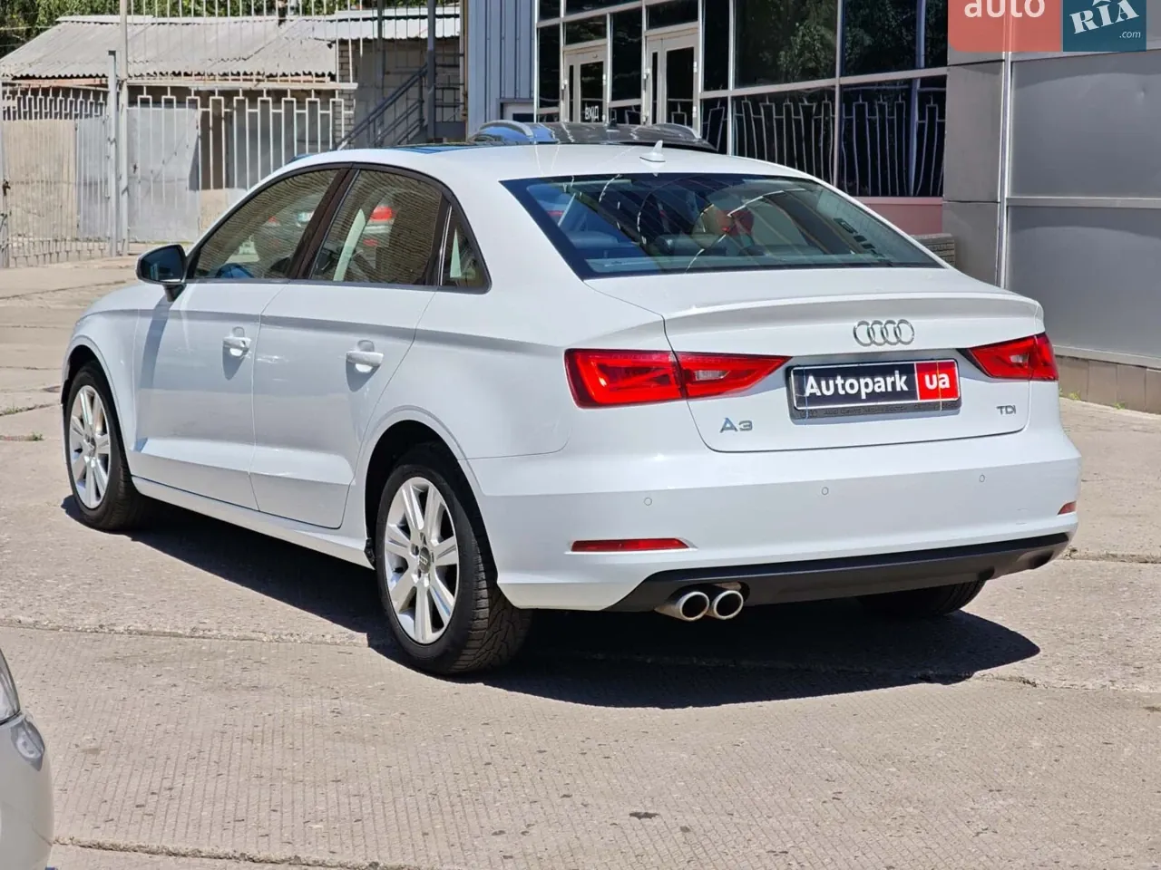 Audi A3 2016 photo 2