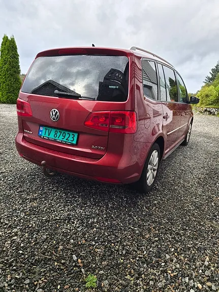 Volkswagen Touran 2015 photo 4