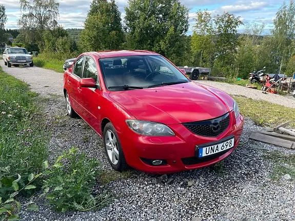 Mazda 3 2004 photo 2
