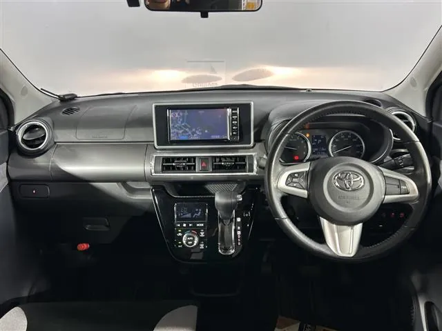 Toyota Picasso 2017 photo 2