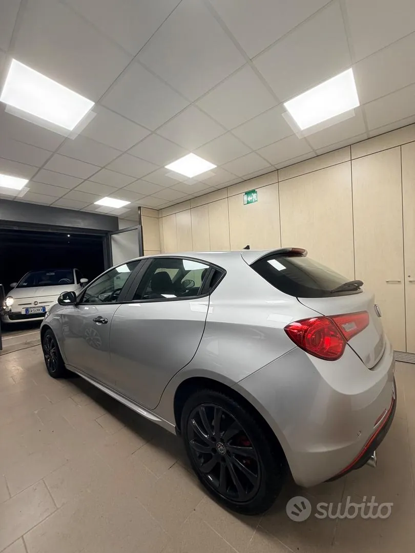 Alfa Romeo Giulietta 2017 photo 4