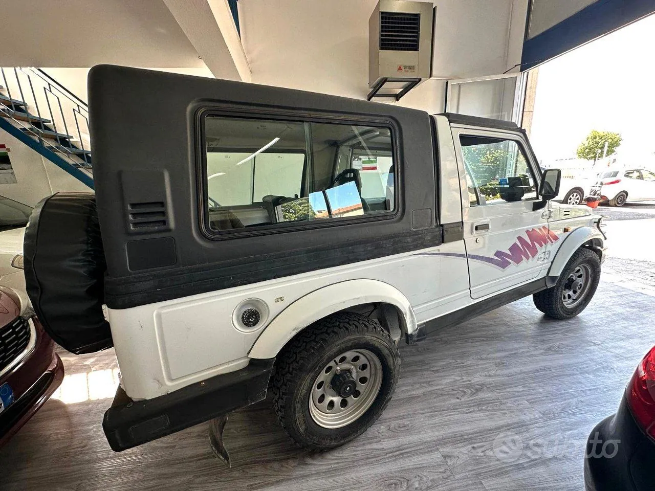 Suzuki Samurai 1993 photo 4