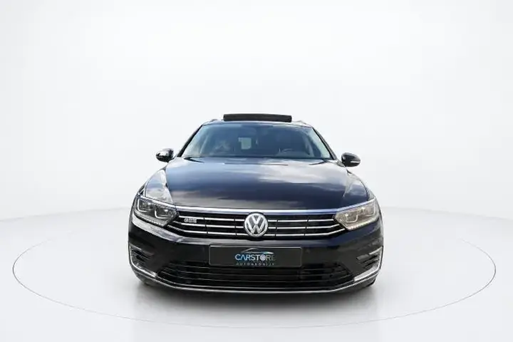 Volkswagen Passat 2016 photo 2