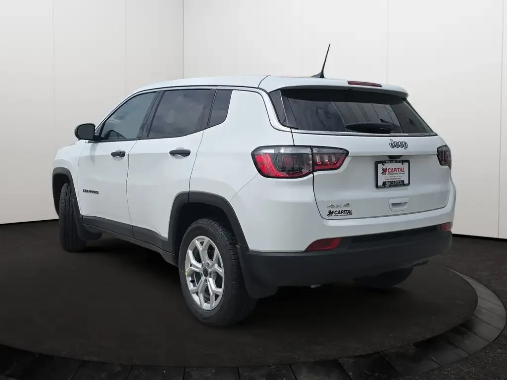 Jeep Compass 2026 photo 4