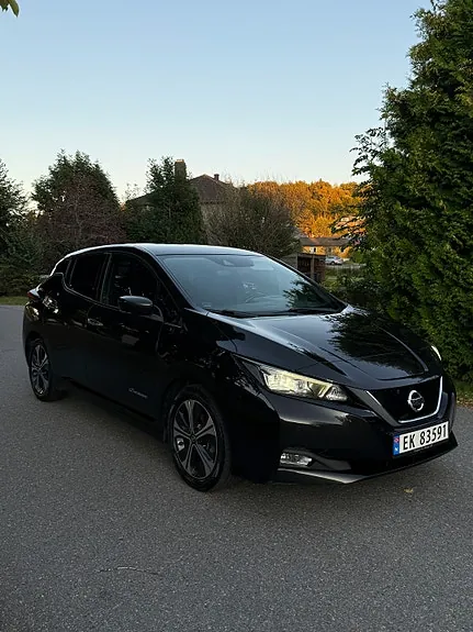 Nissan Leaf 2018 photo 2
