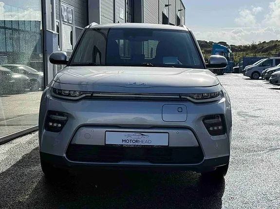 Kia E-Soul 2022 photo 2
