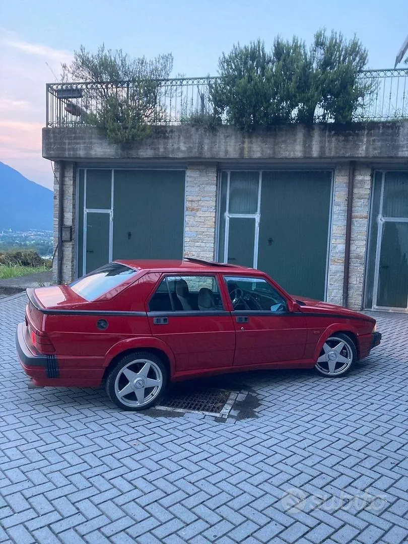 Alfa Romeo 75