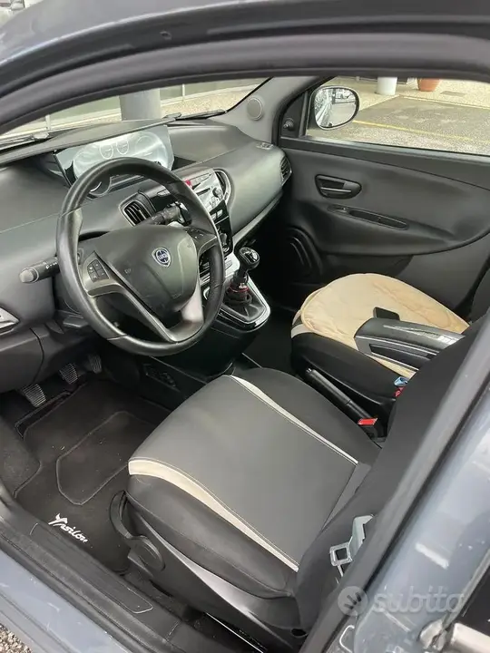 Lancia Ypsilon 2015 photo 5
