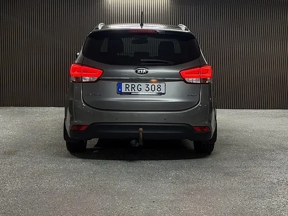 Kia Carens 2015 photo 5