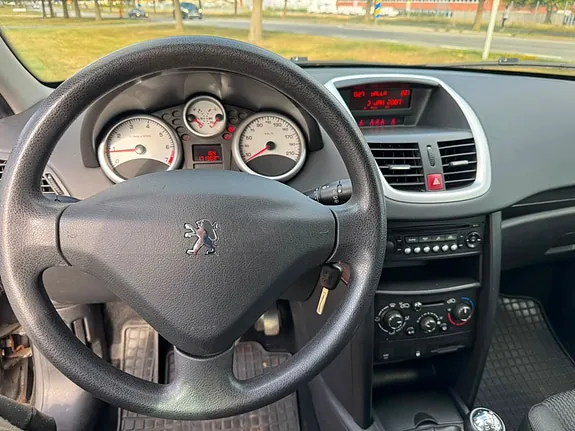 Peugeot 207 Sw 2011 photo 3