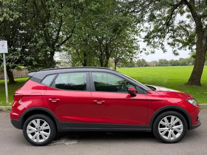 Seat Arona 2018 photo 2