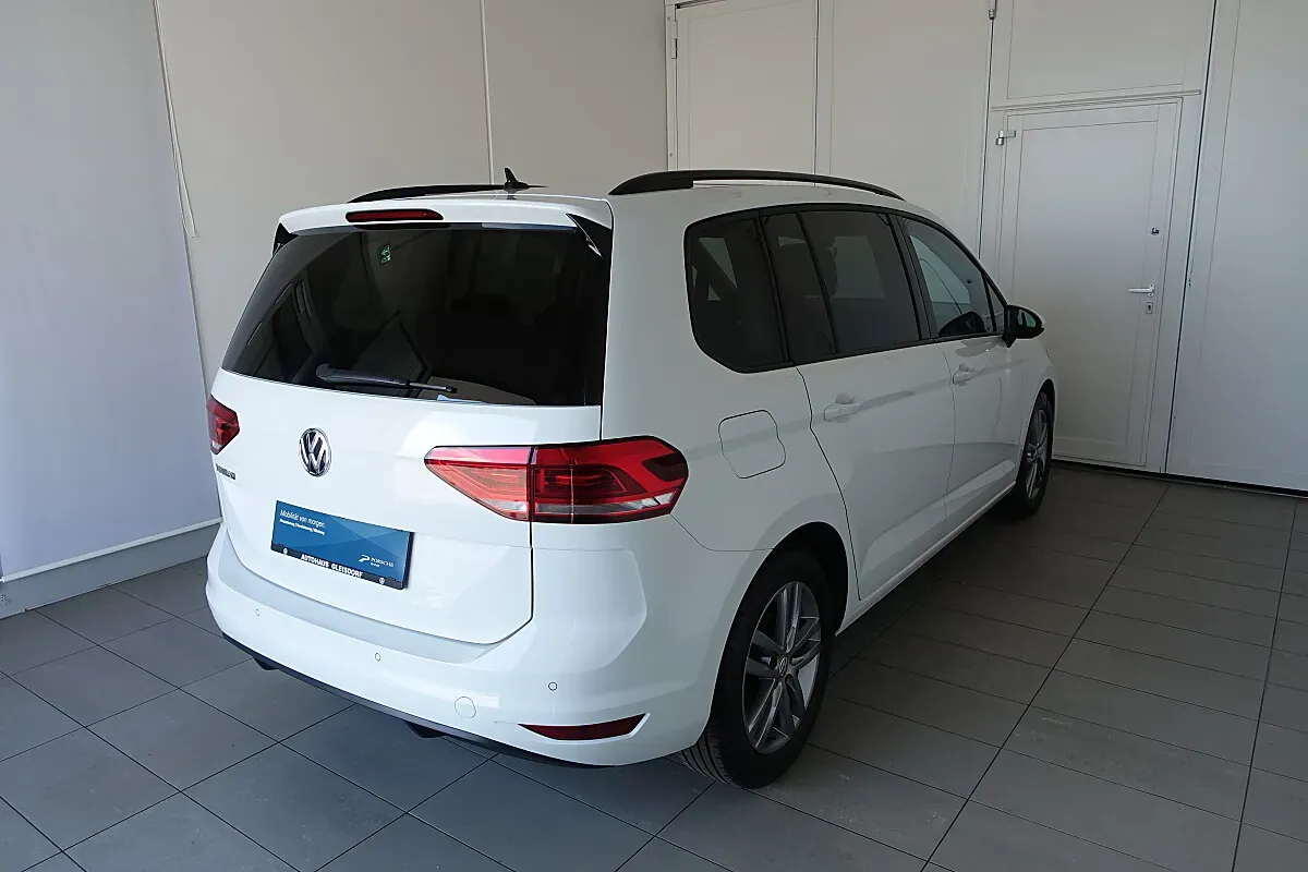 Volkswagen Touran 2018 photo 3