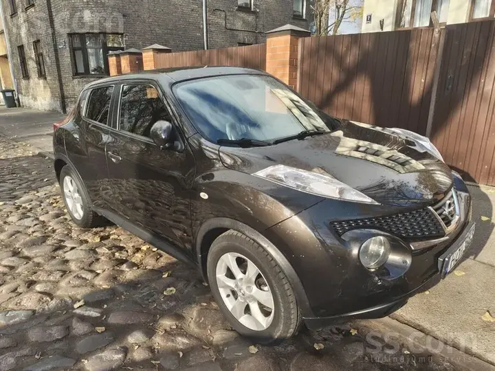 Nissan Juke 2011 photo 2