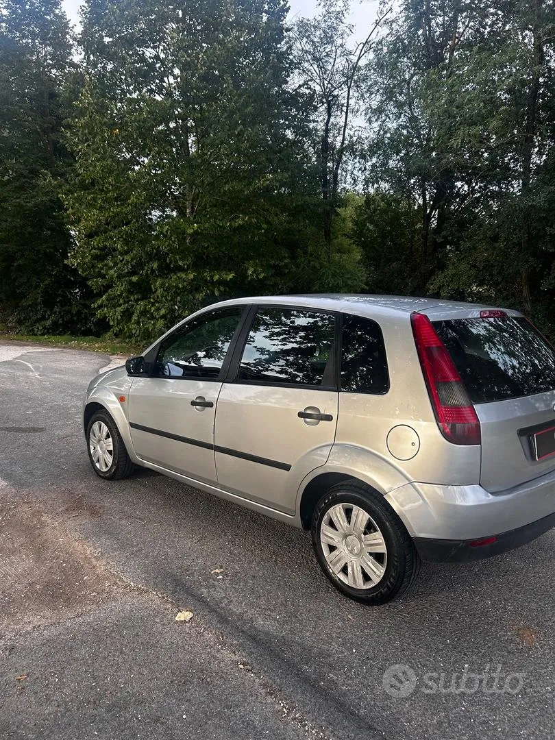 Ford Fiesta 2006 photo 5