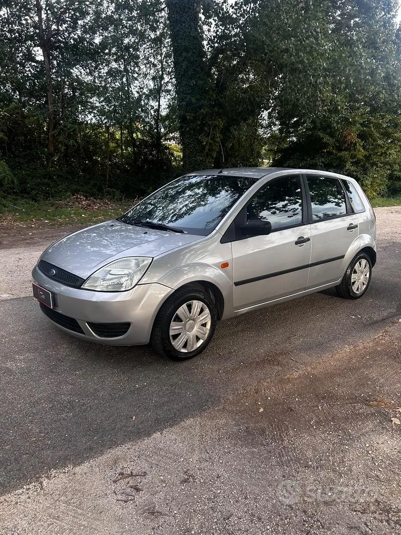 Ford Fiesta 2006 photo 4