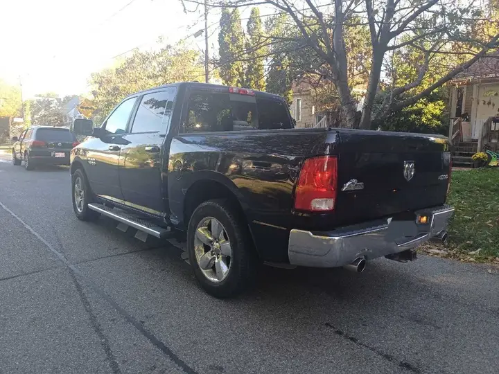 Dodge Ram 1500 2014 photo 3