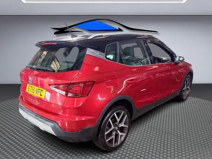 Seat Arona 2019 photo 2