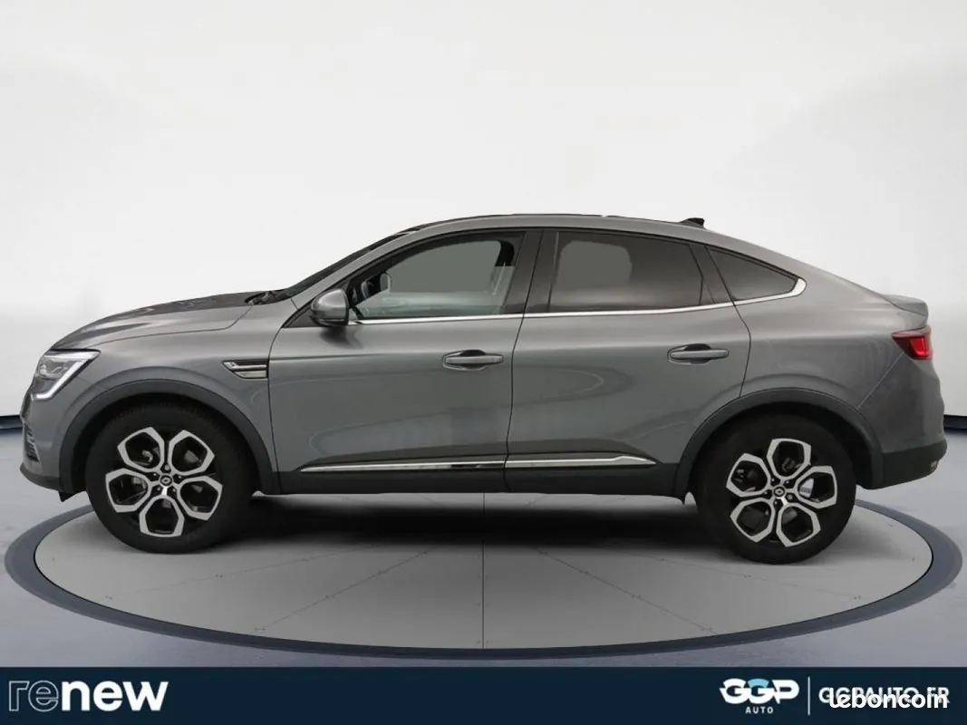 Renault Arkana 2023 photo 2