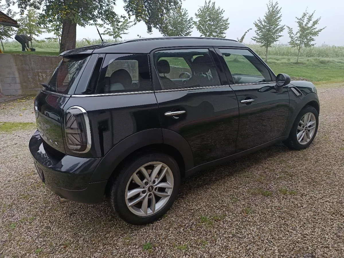 Mini Countryman 2012 photo 2