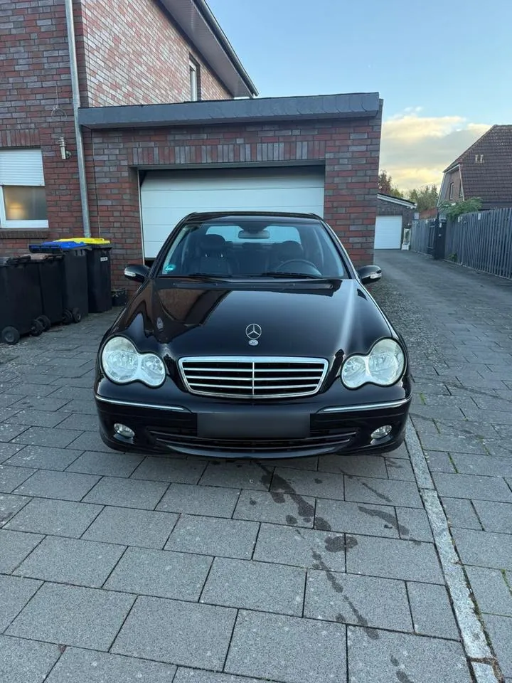 Mercedes-Benz C 180
