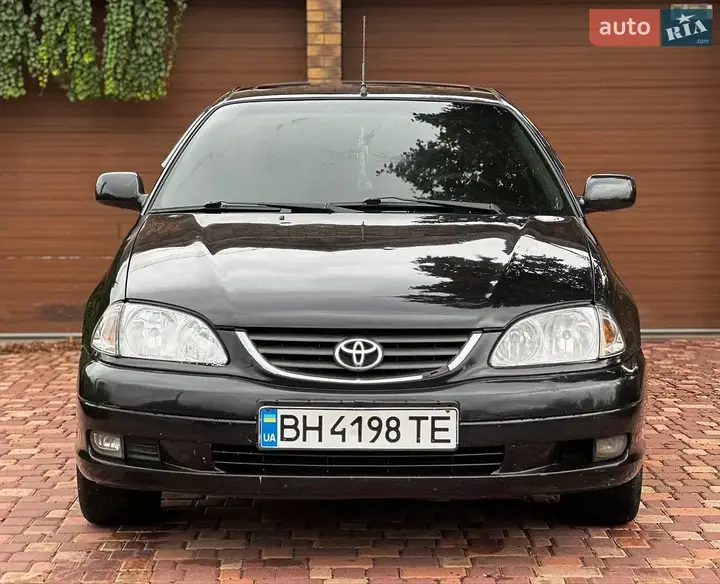 Toyota Avensis 2002 photo 5