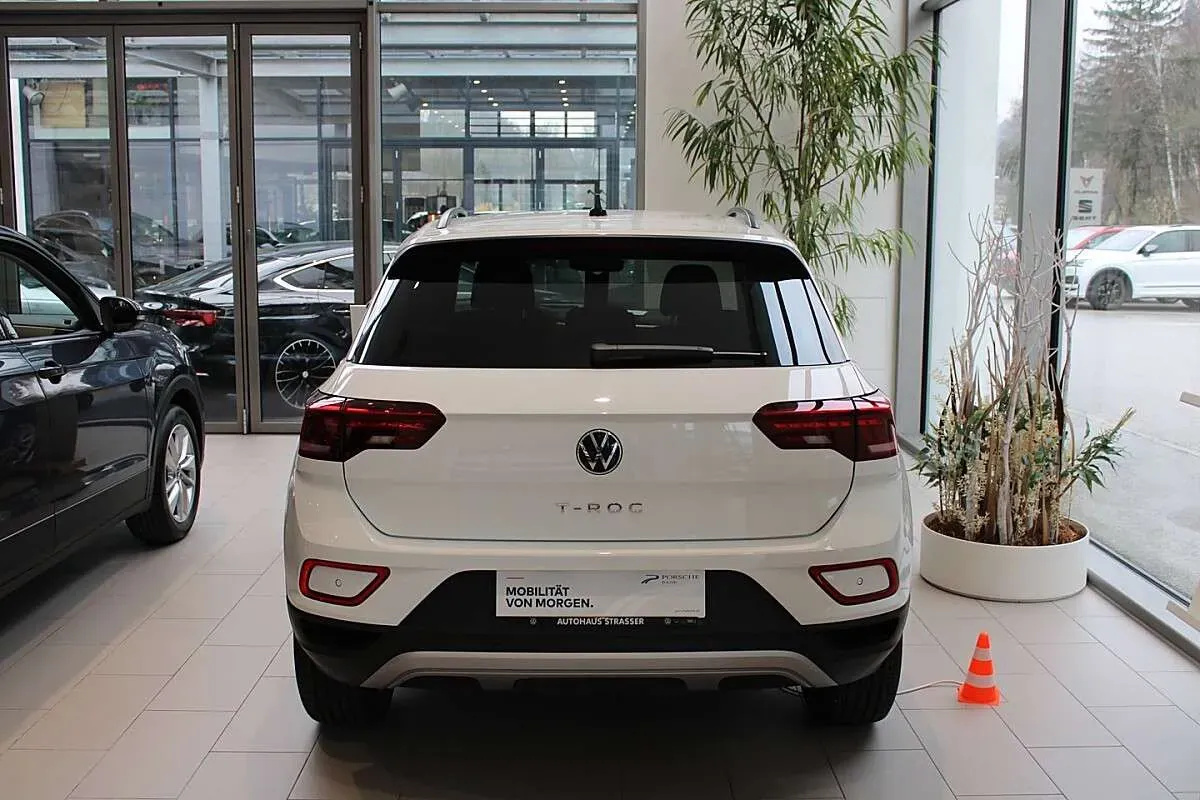 Volkswagen T-Roc 2026 photo 2
