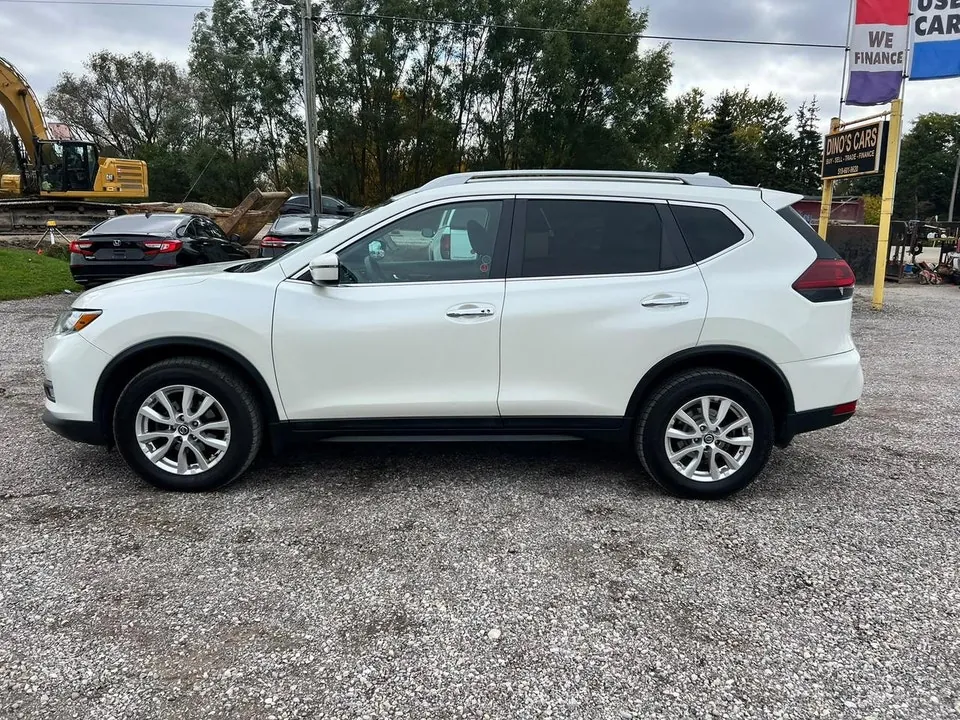 Nissan Rogue 2018 photo 2