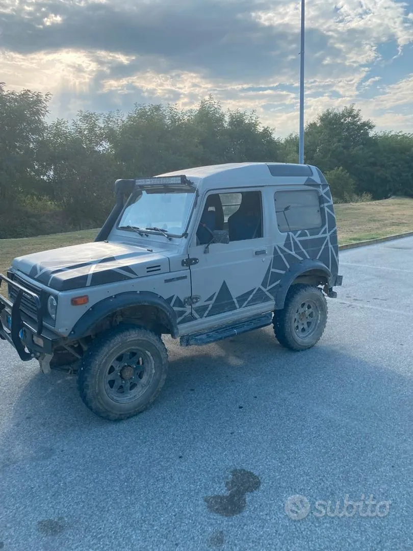 Suzuki Samurai 1988 photo 2