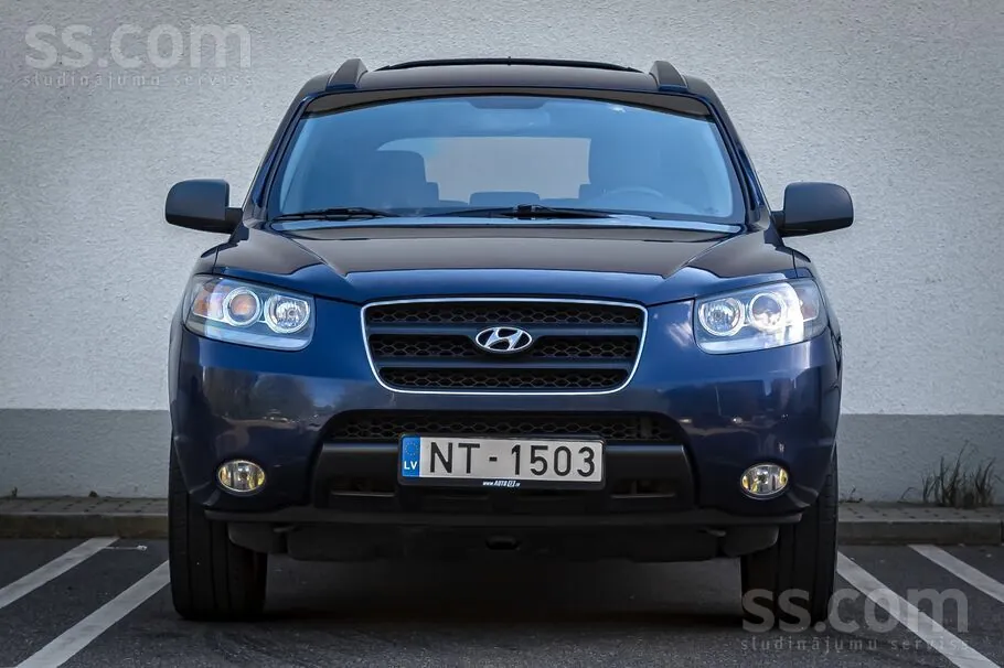 Hyundai Santa Fe 2010 photo 2