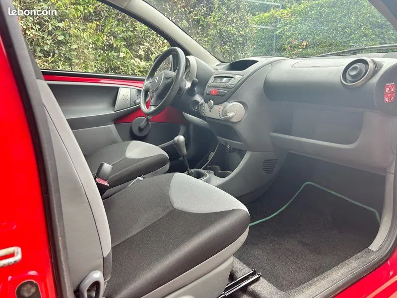 Citroen C1 2011 photo 3