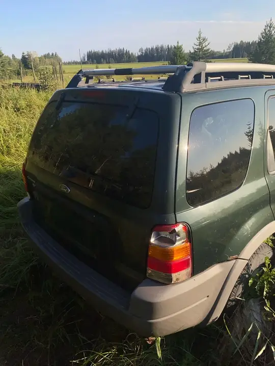 Ford Escape 2002 photo 4