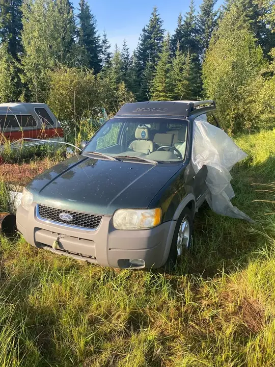 Ford Escape 2002 photo 2