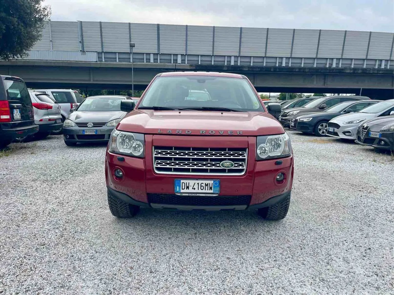 Land Rover Freelander 2009 photo 2