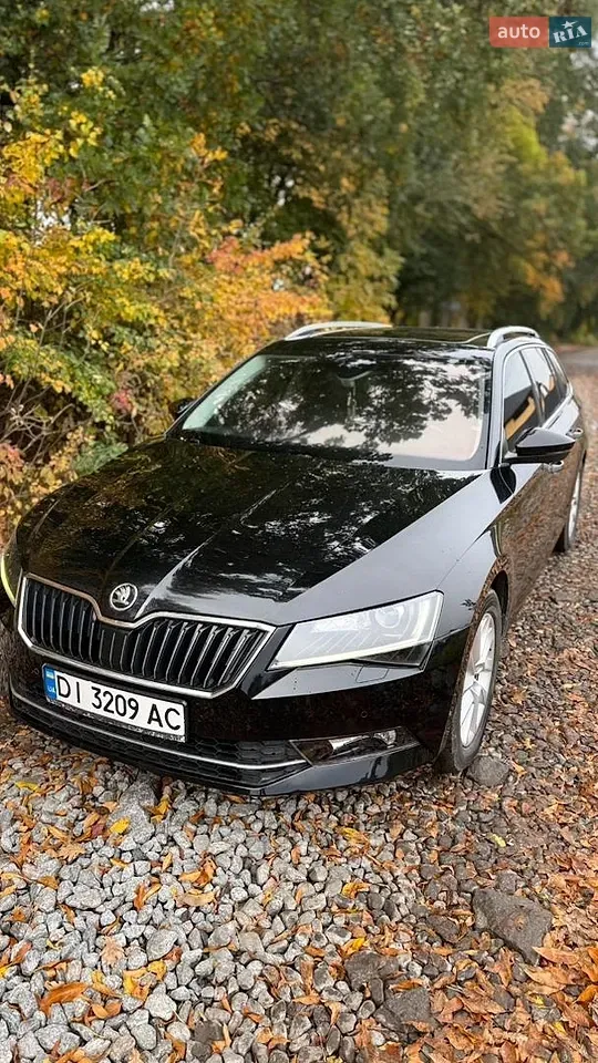 Skoda Superb 2017 photo 2