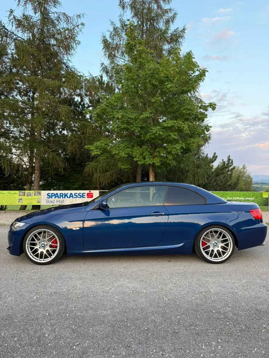 BMW 3 Series 2010 photo 3