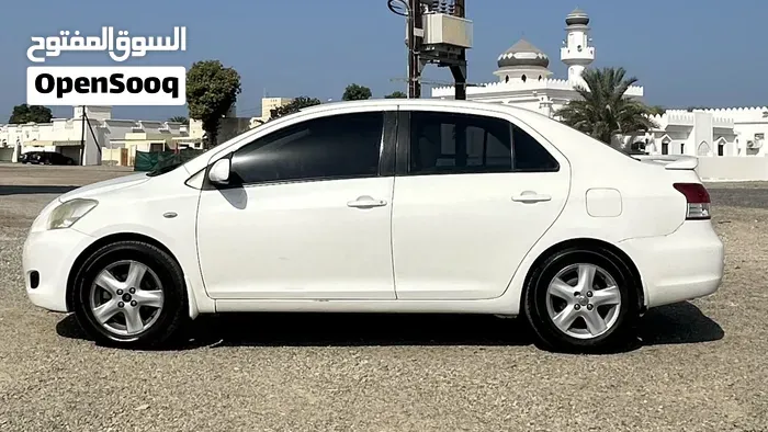 Toyota Yaris 2008 photo 2