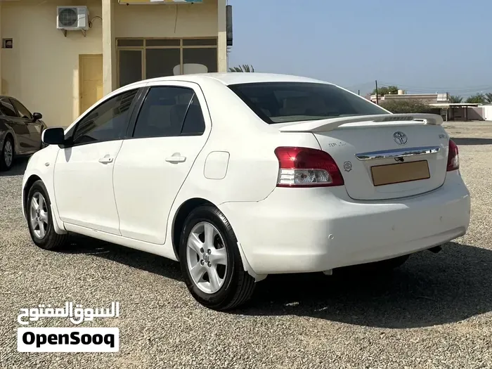 Toyota Yaris 2008 photo 3
