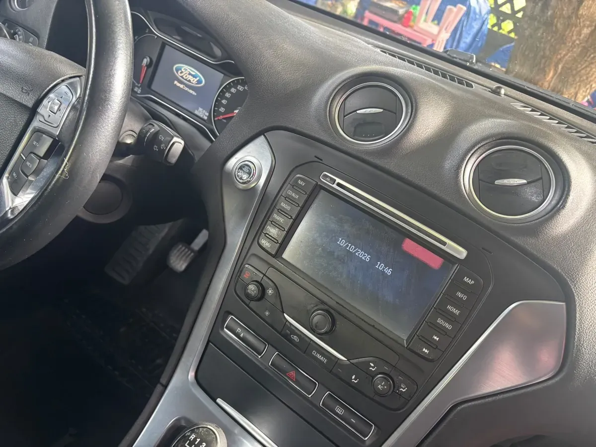 Ford Mondeo 2012 photo 3