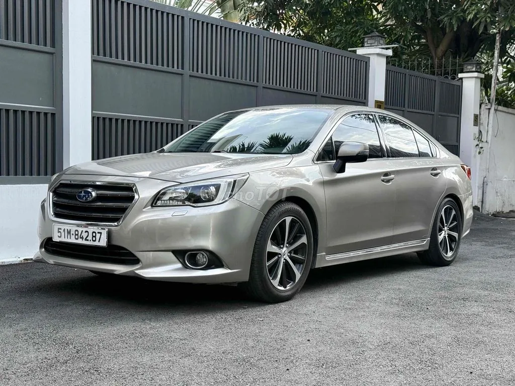 Subaru Legacy 2015 photo 2
