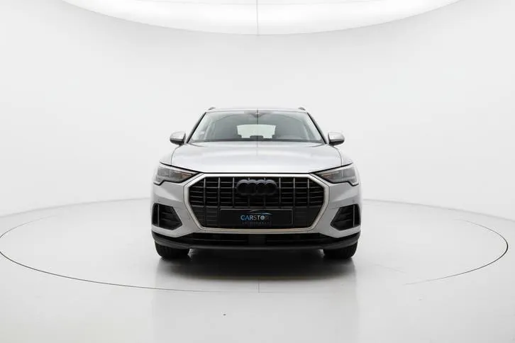 Audi Q3 2019 photo 2