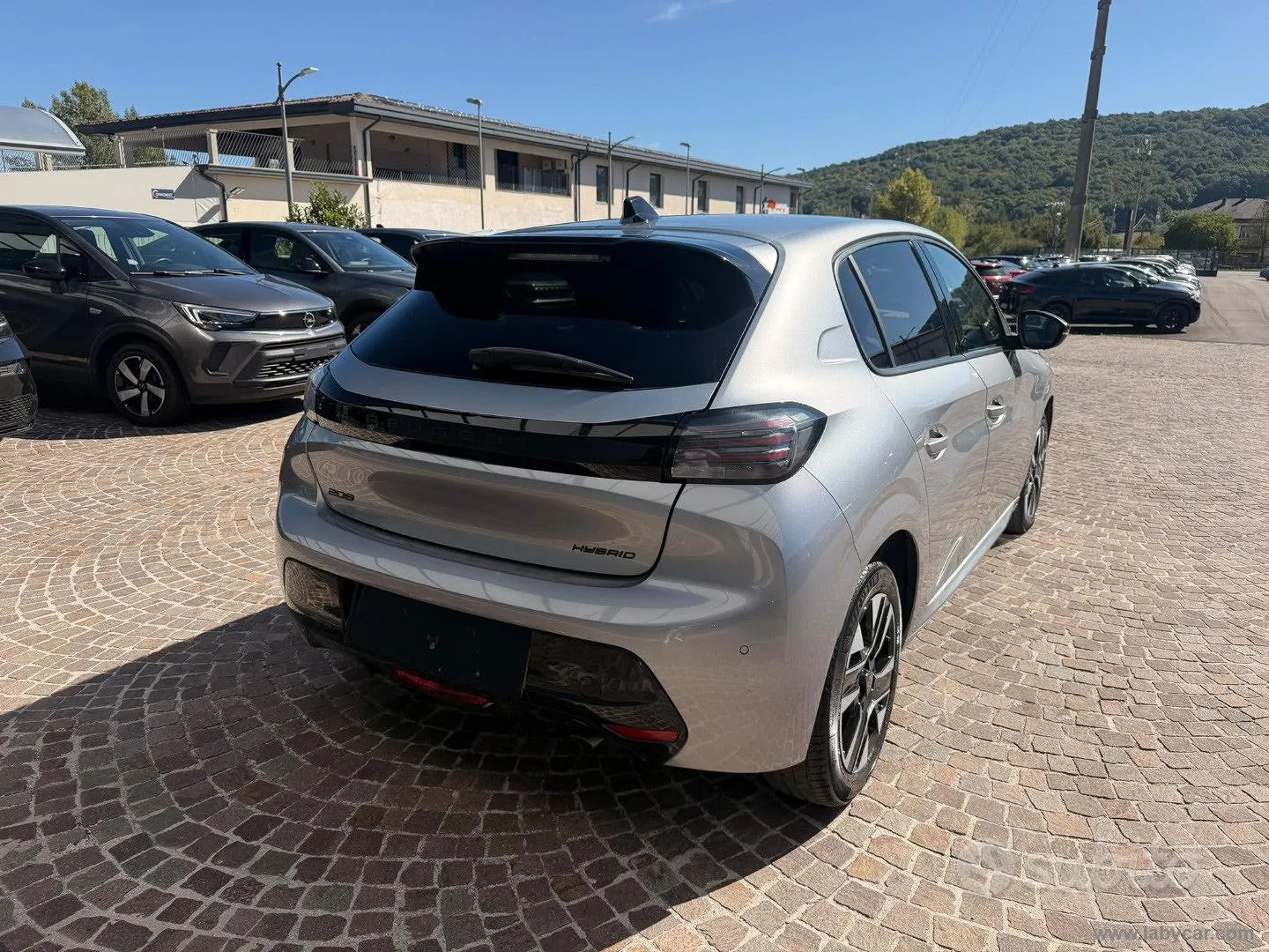 Peugeot 208 2024 photo 5