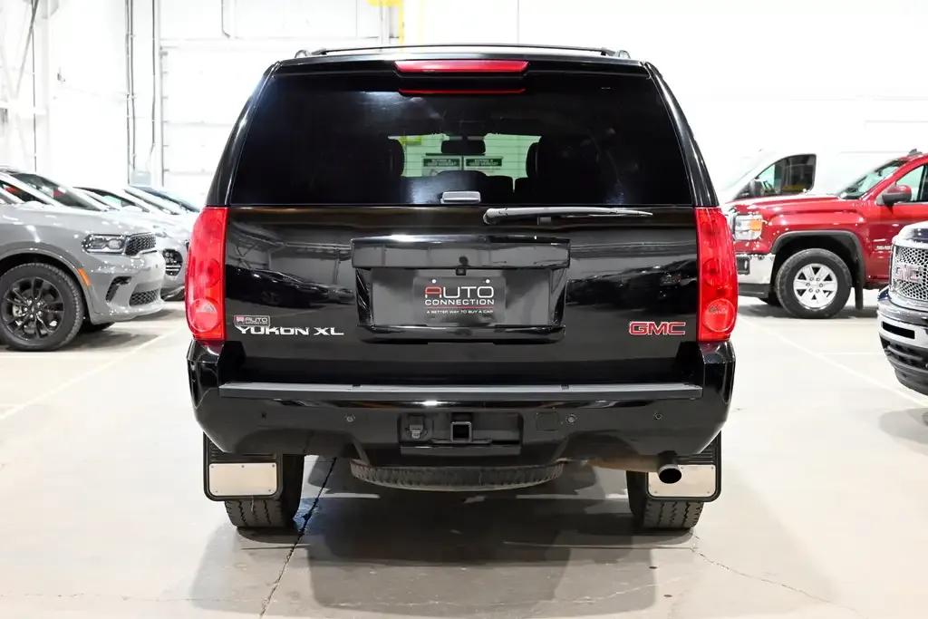 GMC Yukon 2012 photo 4