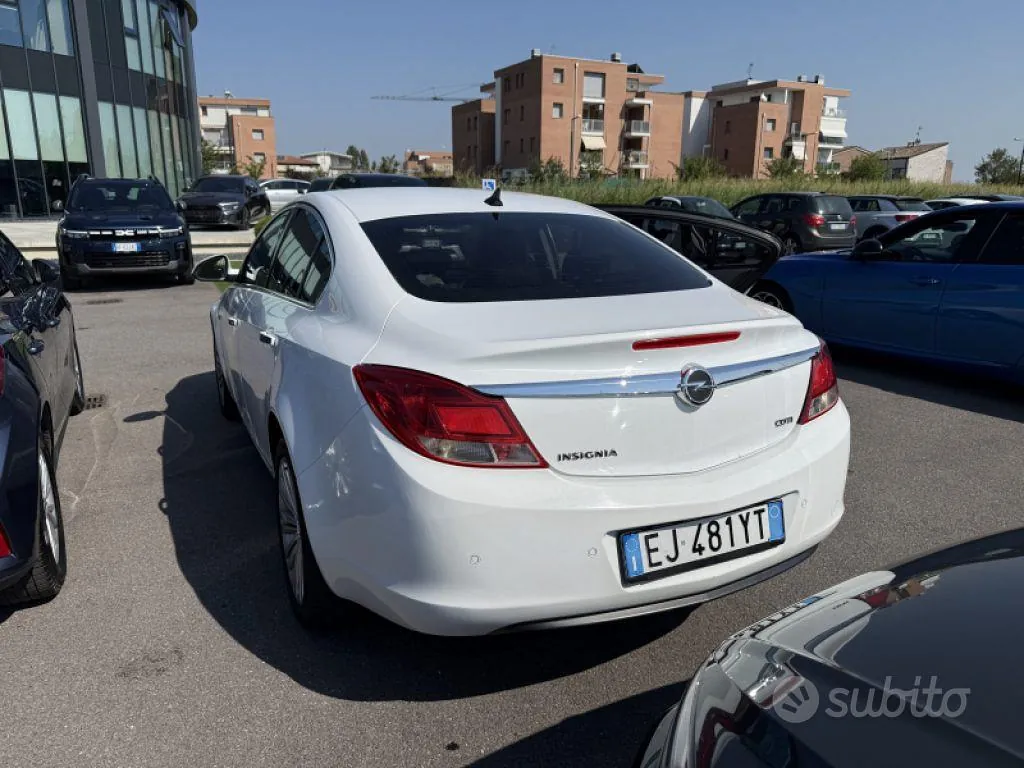 Opel Insignia 2011 photo 4