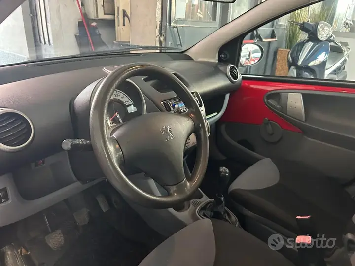Peugeot 107 2009 photo 5