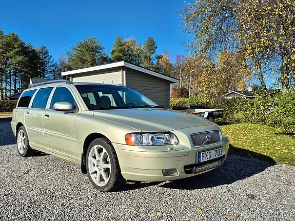 Volvo V70 2007 photo 2