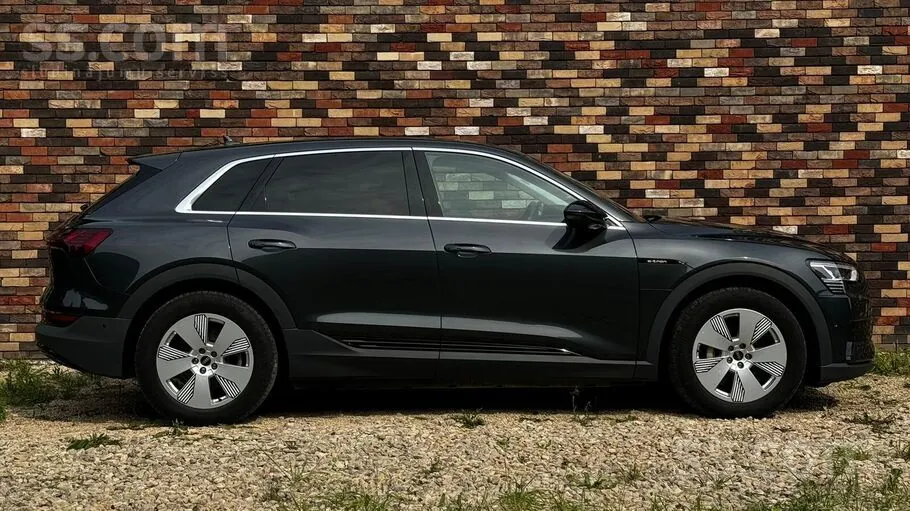 Audi E-Tron 2021 photo 3