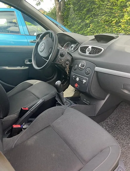 Renault Clio 2009 photo 5