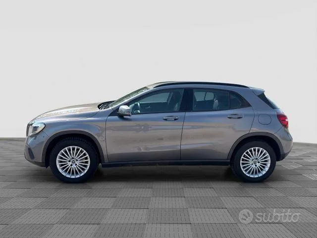 Mercedes-Benz Gla 2019 photo 2