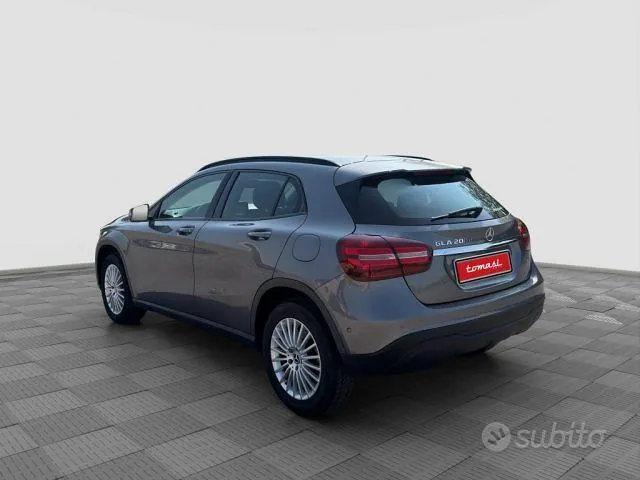 Mercedes-Benz Gla 2019 photo 3